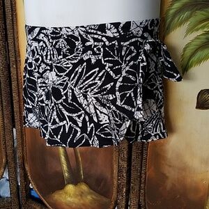 Southpoint swim skirt euc